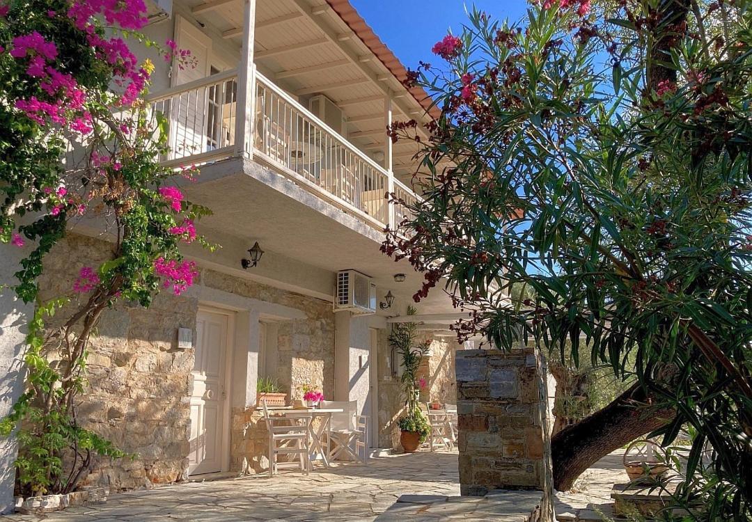 Lithea Villas And Studios By The Sea Agios Petros  Bagian luar foto