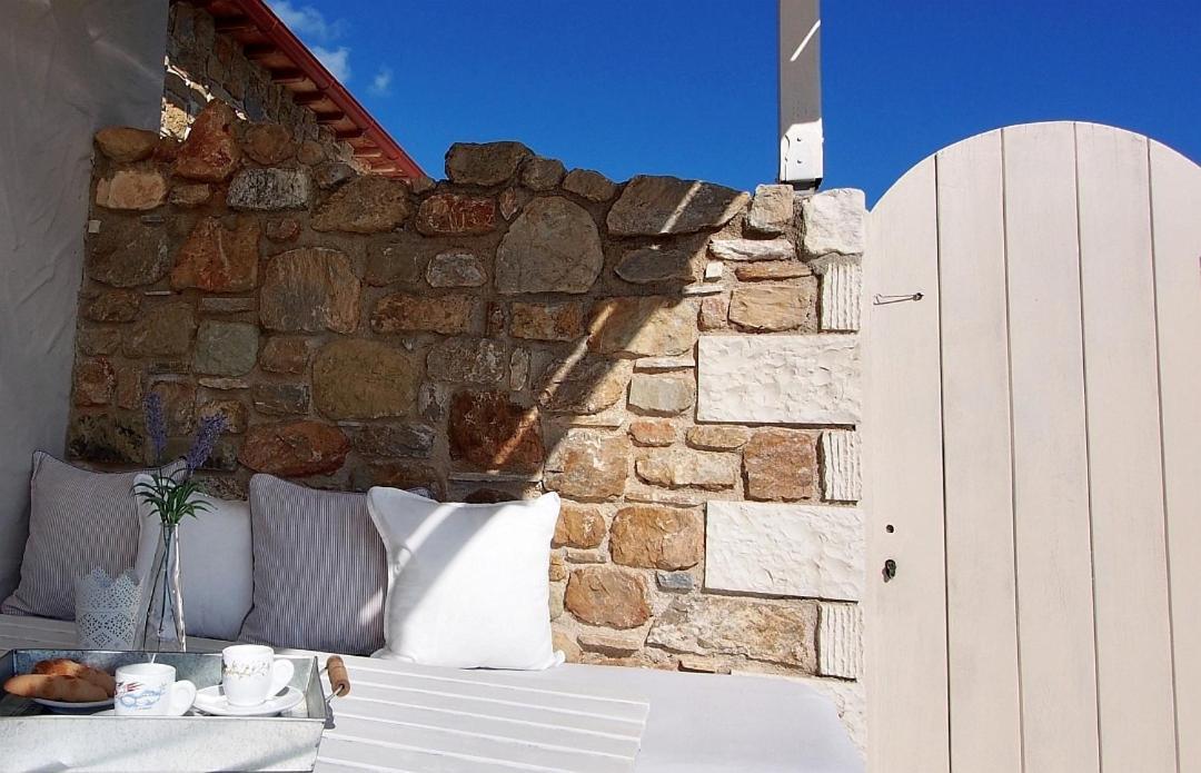 Lithea Villas And Studios By The Sea Agios Petros  Bagian luar foto