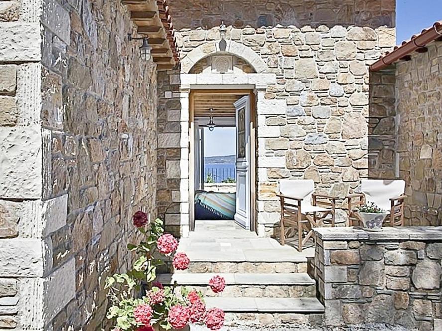 Lithea Villas And Studios By The Sea Agios Petros  Bagian luar foto